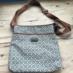 Tommy Hilfiger crossbody bag like new
